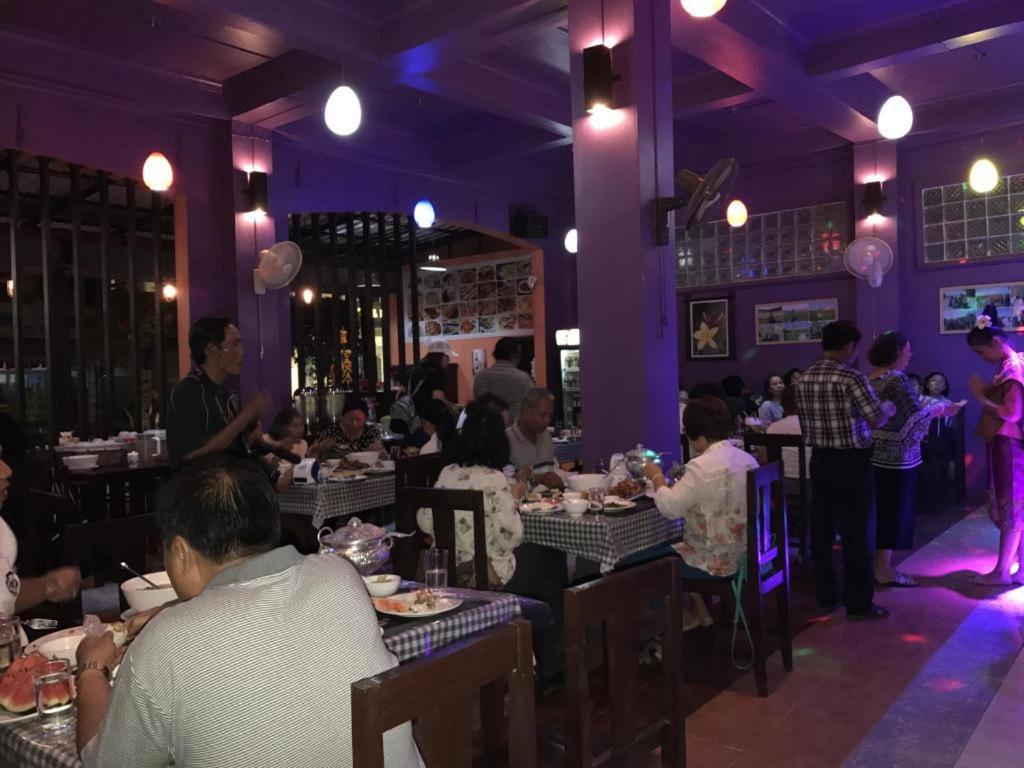 Phou Ang Kham 2 Hotel Vang Vieng Bagian luar foto