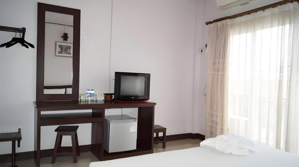 Phou Ang Kham 2 Hotel Vang Vieng Bagian luar foto