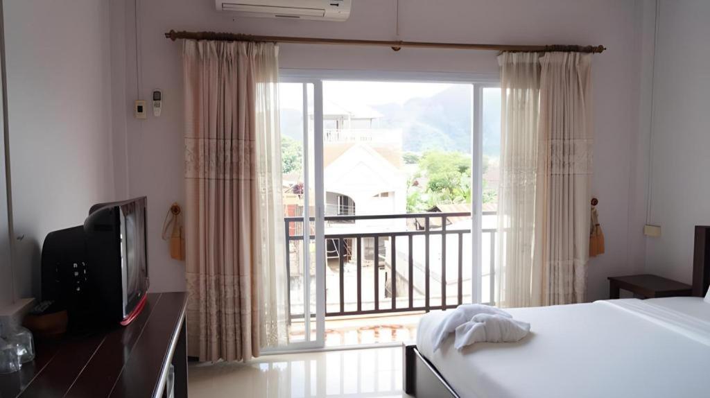 Phou Ang Kham 2 Hotel Vang Vieng Bagian luar foto