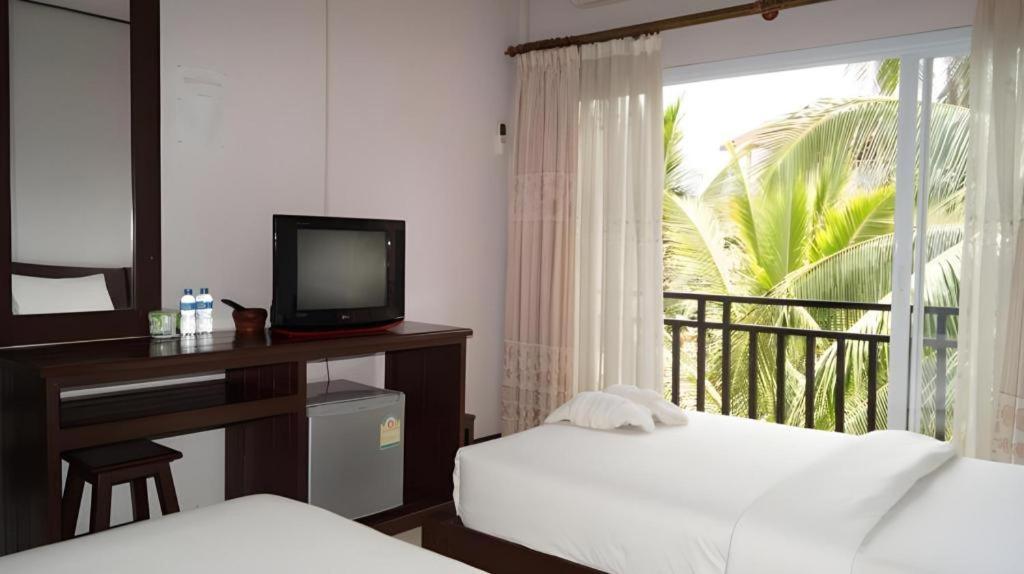 Phou Ang Kham 2 Hotel Vang Vieng Bagian luar foto