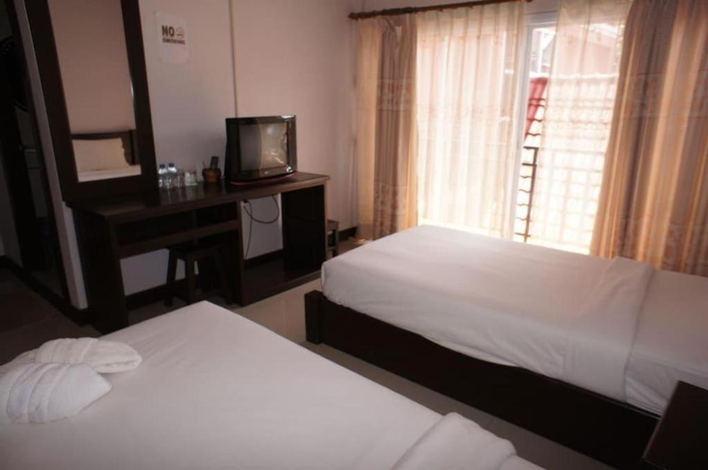 Phou Ang Kham 2 Hotel Vang Vieng Bagian luar foto